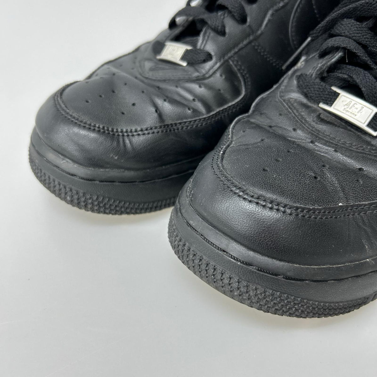 スニーカー ×Supreme AIR FORCE 1 LOW 29cm 黒 29cm (US11 UK10 1/2 EU48) ブラック