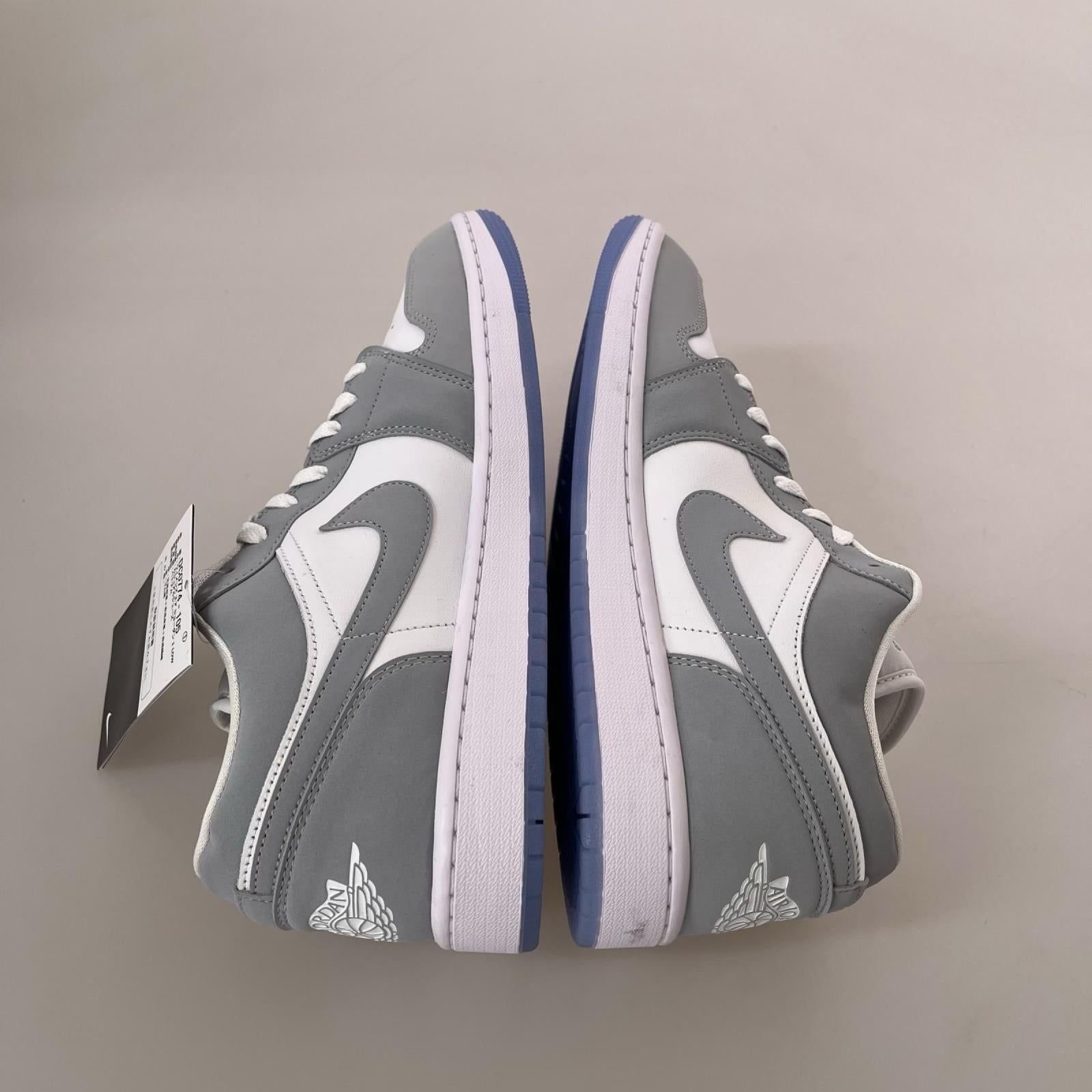 スニーカー WMNS AIR JORDAN 1 LOW WOLF GREY DC0774-105 (28.0) 28cm (US10 UK9 1/2 EU46)