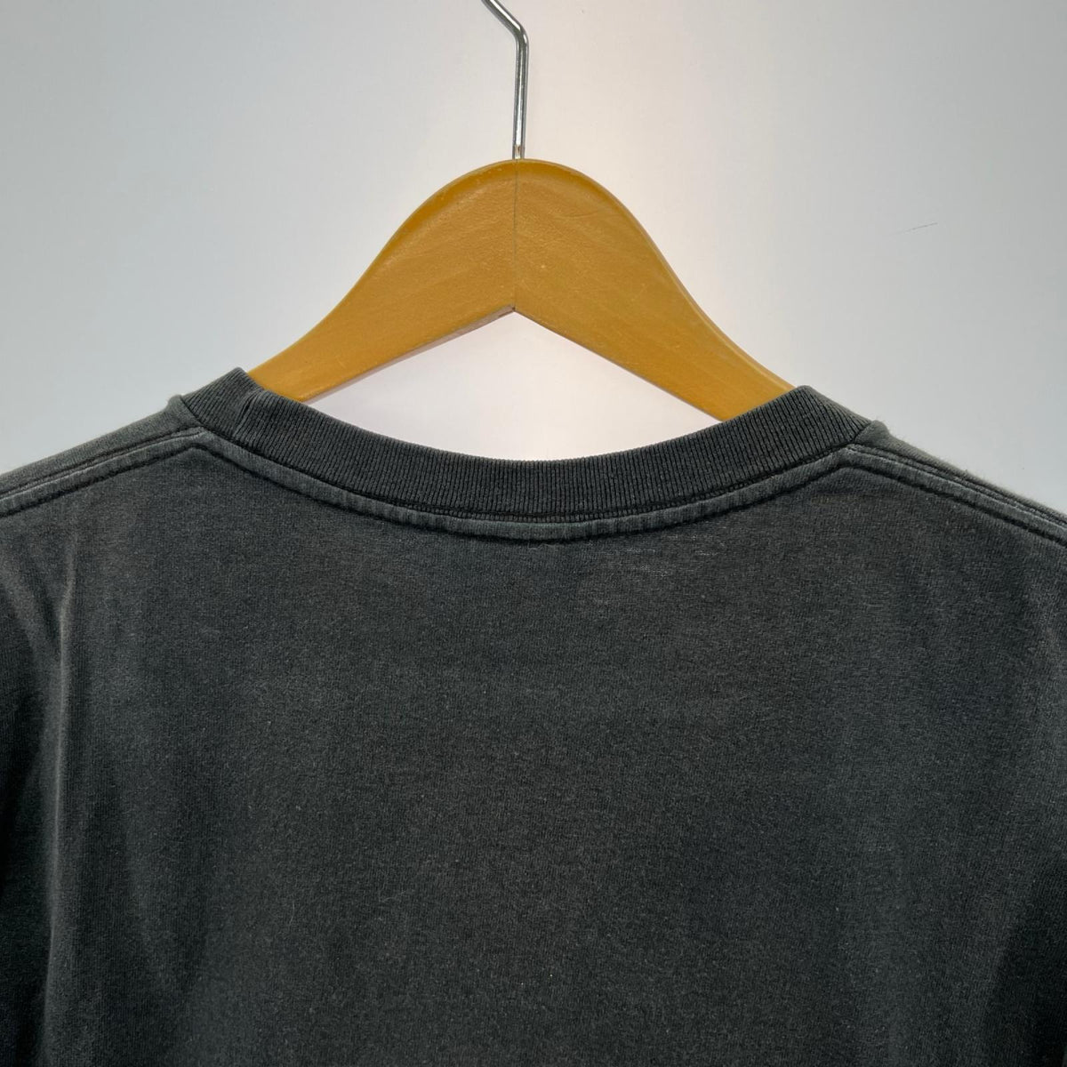 半袖Ｔシャツ ｶﾓ柄ﾌﾟﾘﾝﾄ 黒 (L) L ブラック