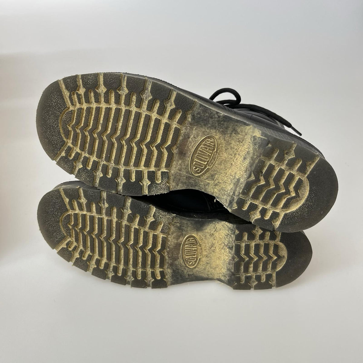 ブーツ Black Greasy 8 Eye Derby (US4) ブラック