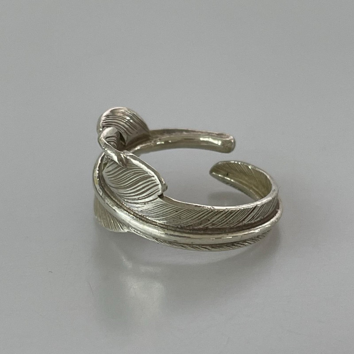リング・指輪 LARRY SMITH KAZEKIRI FEATHER RING シルバー
