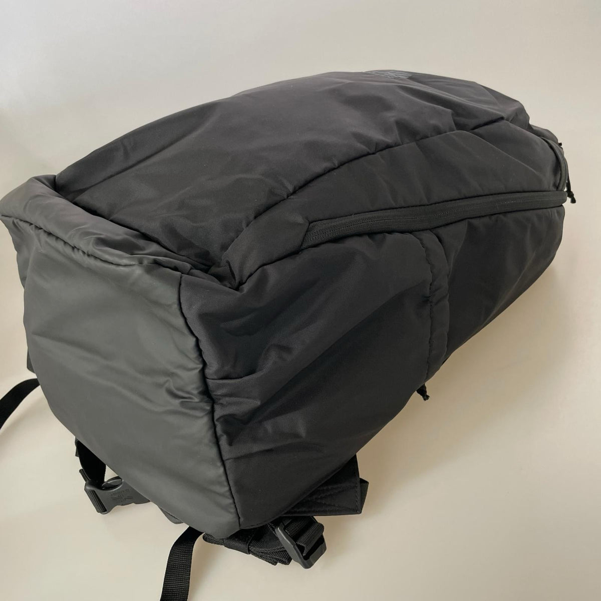 リュック・デイパック highlands 32 BLK 501177 ブラック