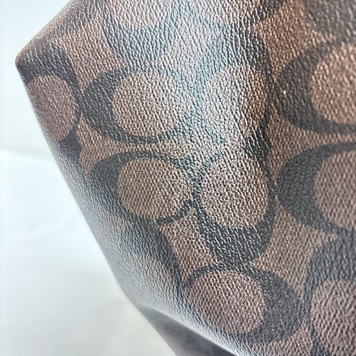 シグネチャートートバッグ