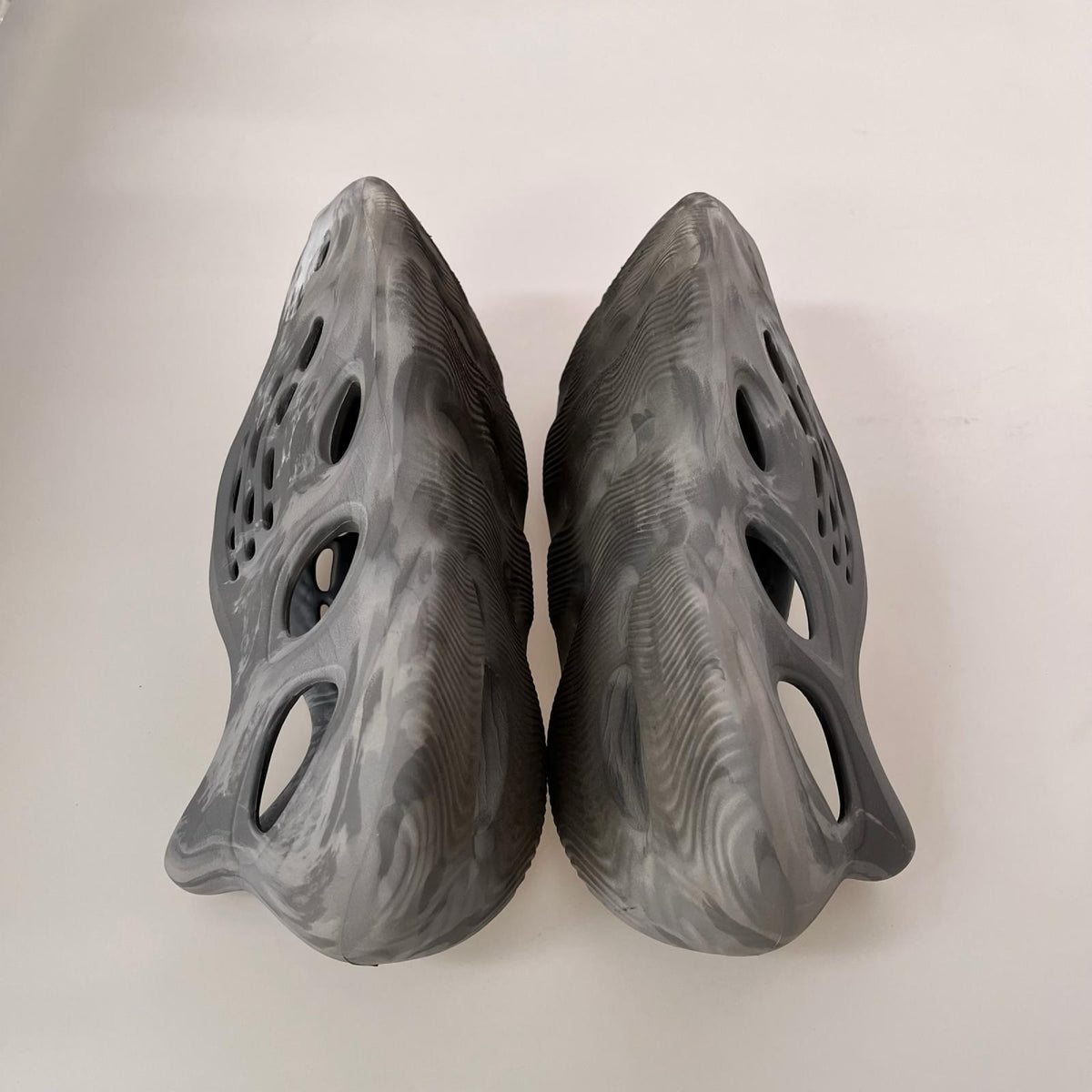 サンダル YEEZY FOAM Runner MX Granite IE4931 27.5 27.5cm (US9 1/2 UK9 EU45) グレー