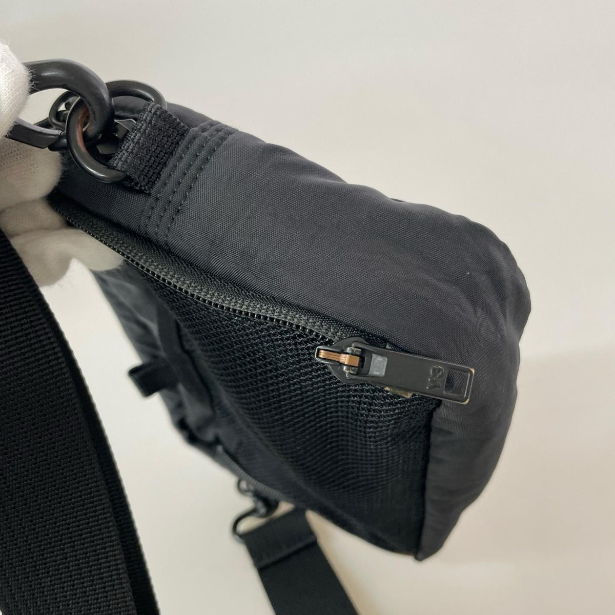 ショルダーバッグ SLING BAG ブラック