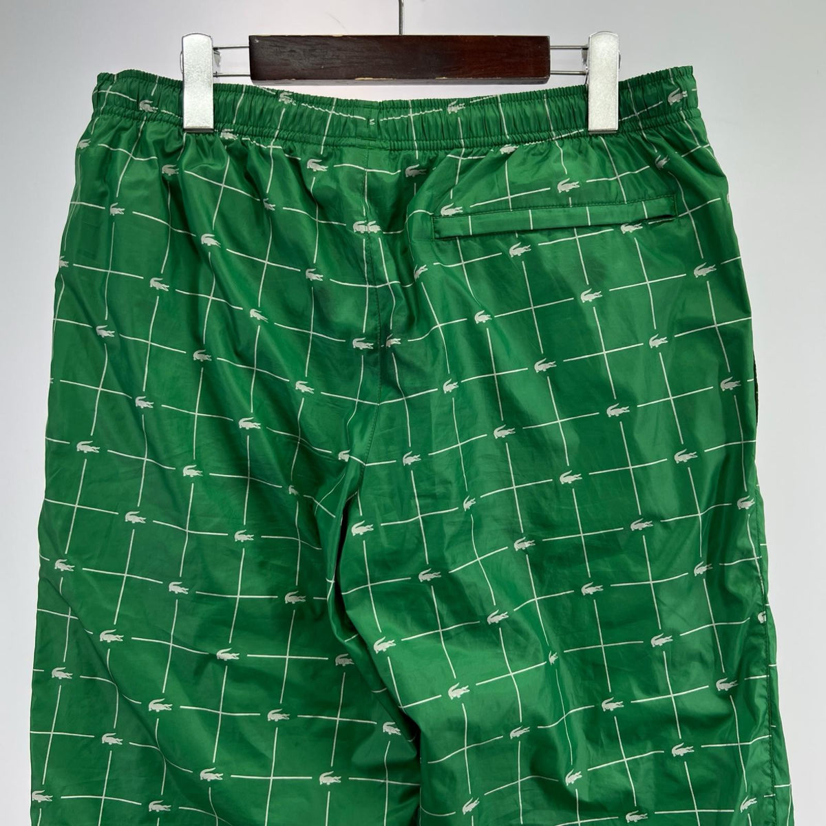 パンツ ×LACOSTE ReflectiveGrid Nylon Track Pant S グリーン