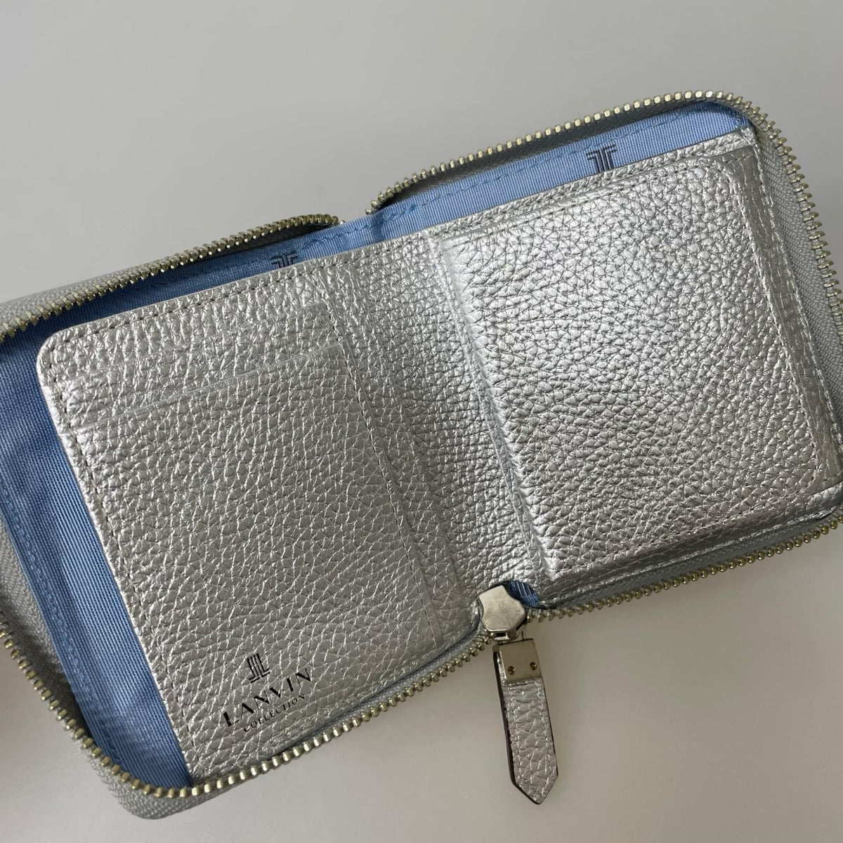 コンパクトウォレット ラウンドジップ シルバー 財布 シルバー