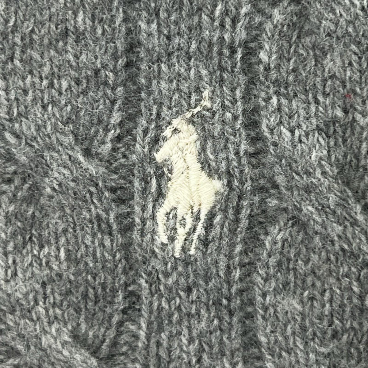 ニット ﾎﾟﾆｰ刺繍 ｸﾞﾚｰ グレー