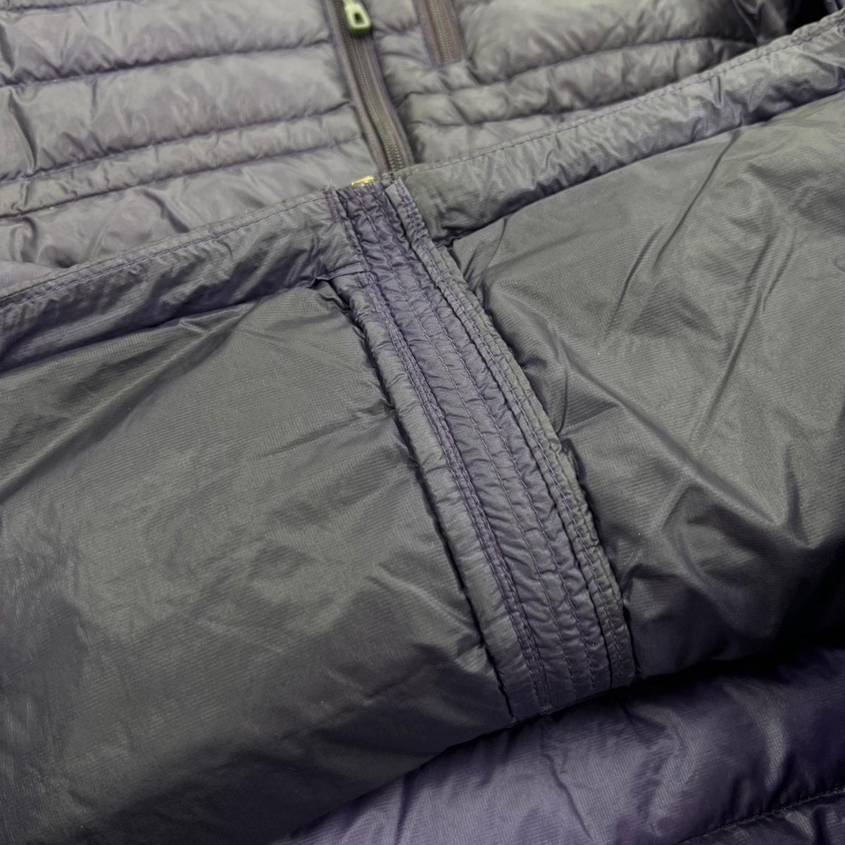 ダウンジャケット Ultralight Down Jacket S パープル