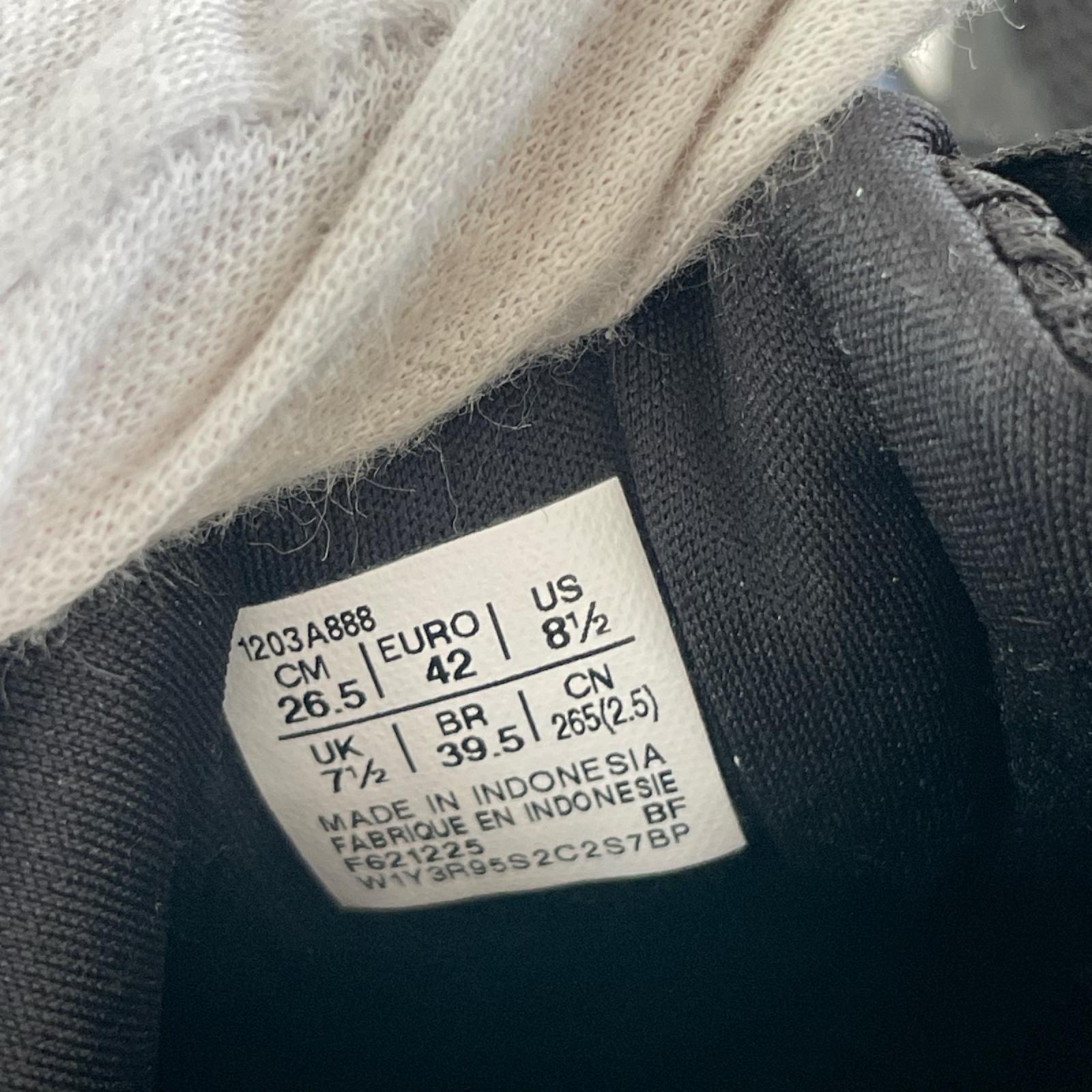 スニーカー ASICS GEL-CUMULUS 16 1203A888 黒 (26.5) 26.5cm (US8 1/2 UK8 EU43) ブラック