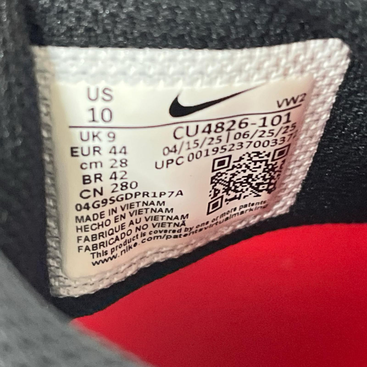 スニーカー AIR MAX AP 白 (28.0) 28cm (US10 UK9 1/2 EU46) ホワイト