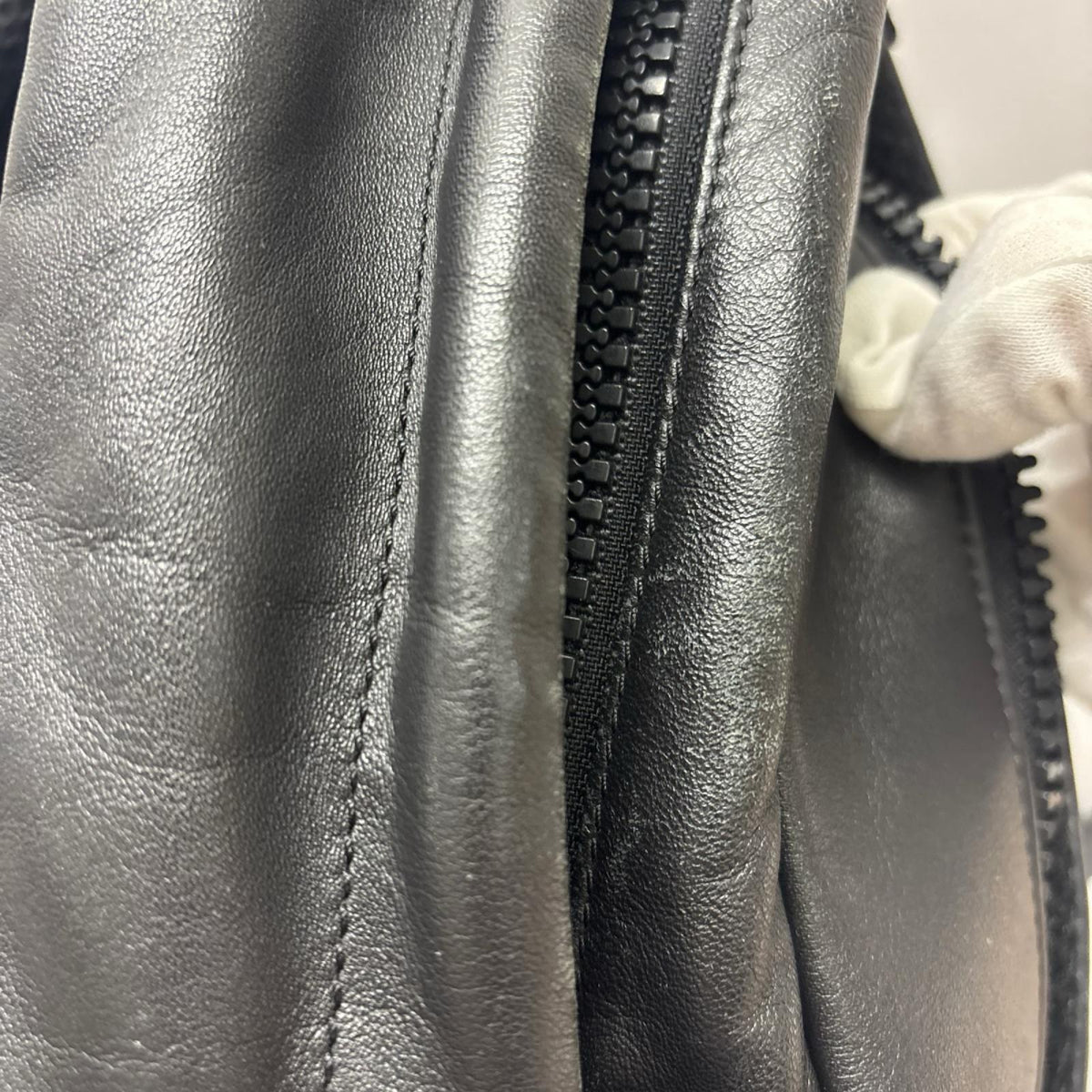 89908/ｽﾑｰｽｽｶｰﾌﾚｻﾞｰｴｯｼﾞﾊﾟｯｸﾜﾝｼｮﾙﾀﾞｰ/黒 89908