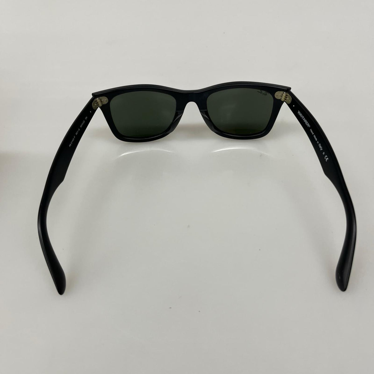 その他アクセサリー Wayfarer ブラック