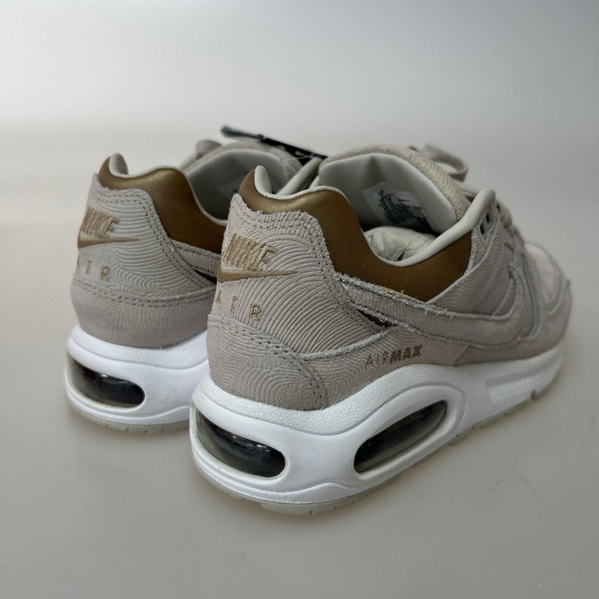 スニーカー NIKE 718896-009 エアマックス コマンド プレミアム 24.0cm 24cm (US6 UK5 1/2 EU38) ベージュ