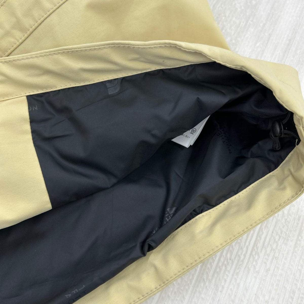 マウンテンパーカー Mountain Light Jacket BEG/BLU XL ベージュ