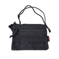 その他バッグ FLAT POUCH ﾌﾗｯﾄﾎﾟｰﾁ ﾈｯｸﾎﾟｰﾁ 黒 ブラック