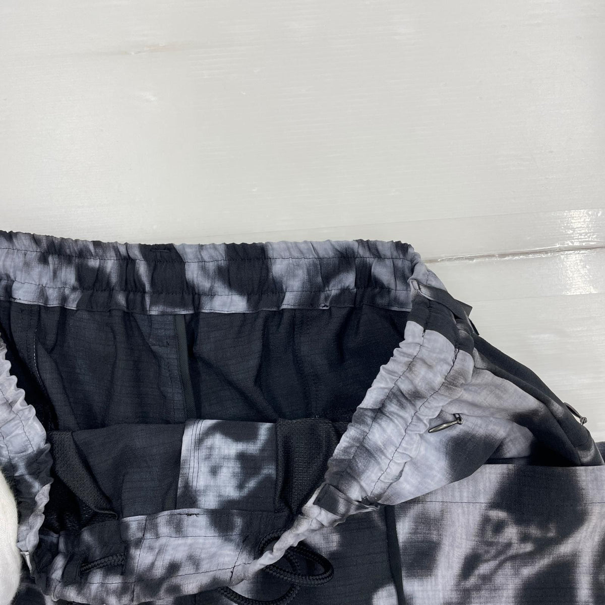 ショートパンツ teck shorts MONO PRINT S S