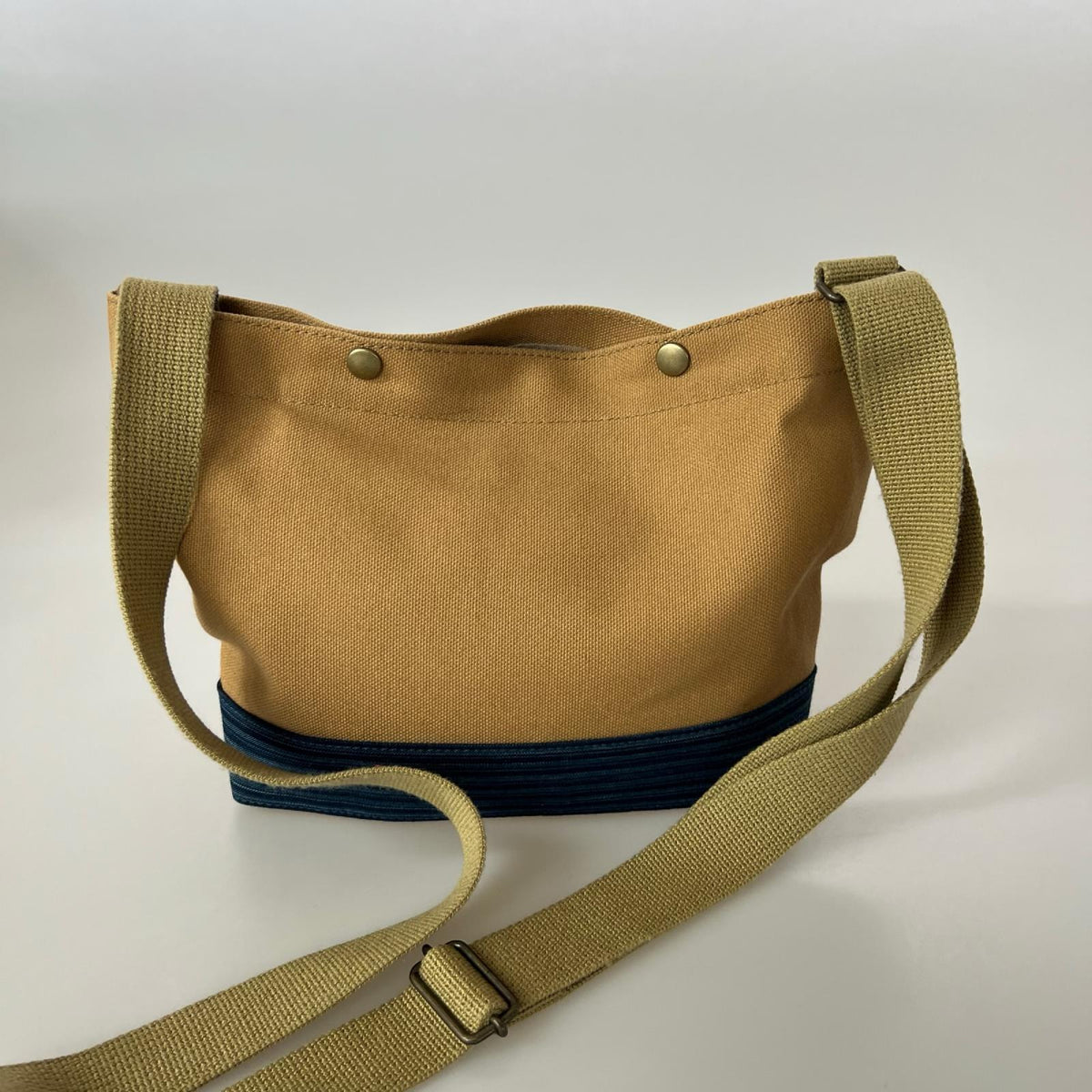 その他バッグ MIYABI LEATHER ブラウン