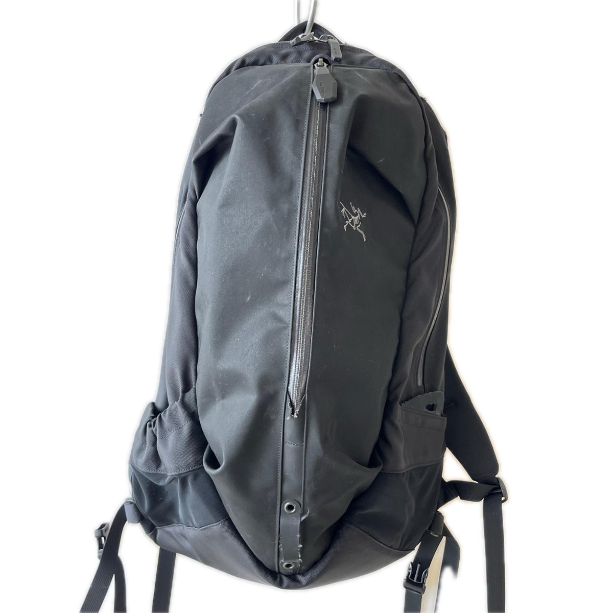 リュック・デイパック ARRO 22 BACKPACK/24016 ブラック