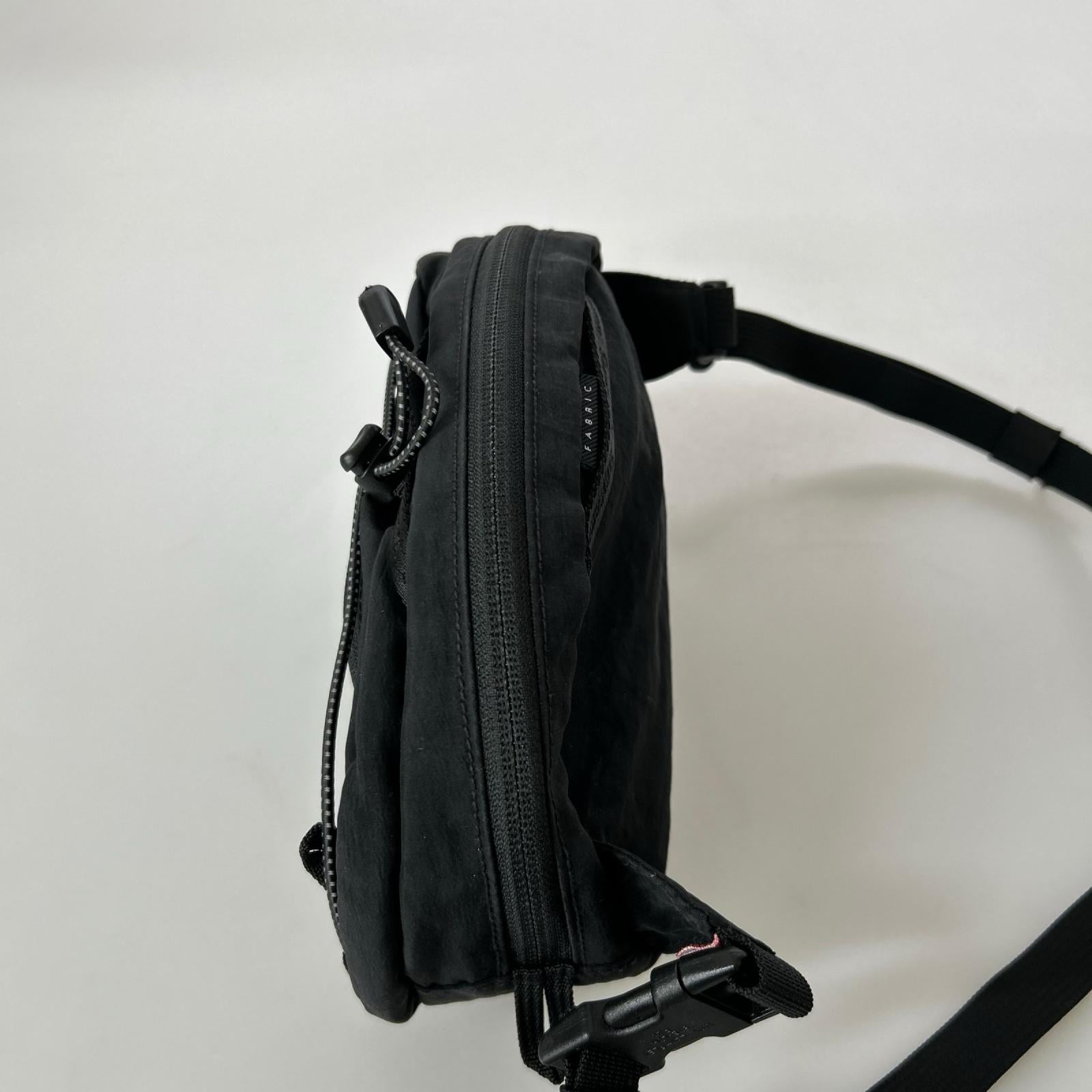 ボディバッグ WAIST BAG ブラック