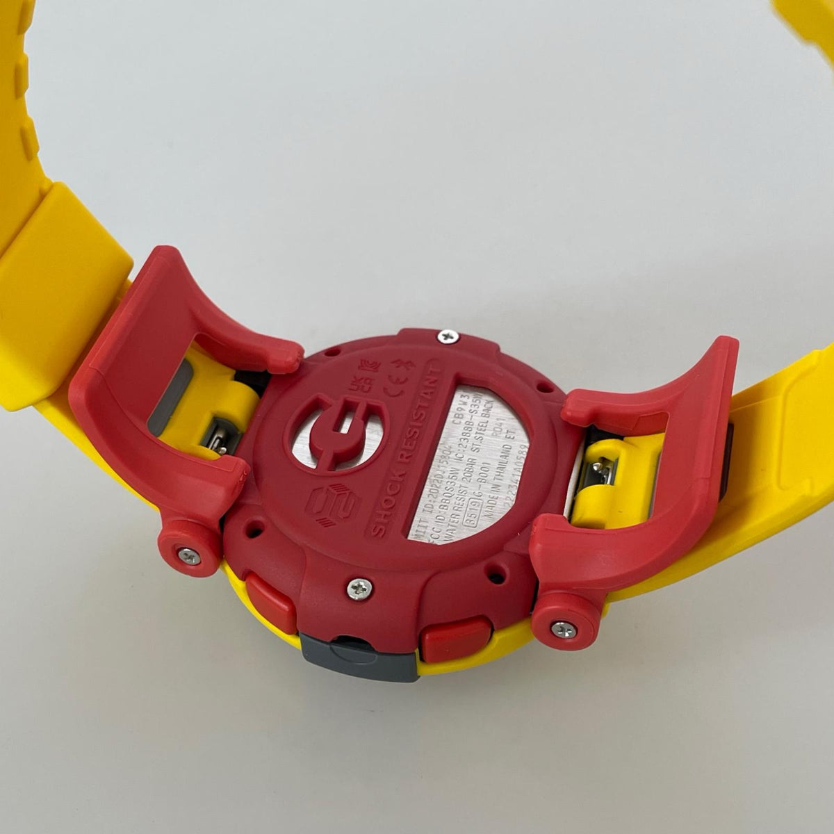 腕時計 CASIO G-SHOCK G-B001MVE-9 復刻 ｼﾞｪｲｿﾝ Bluetooth 腕時計 QZ