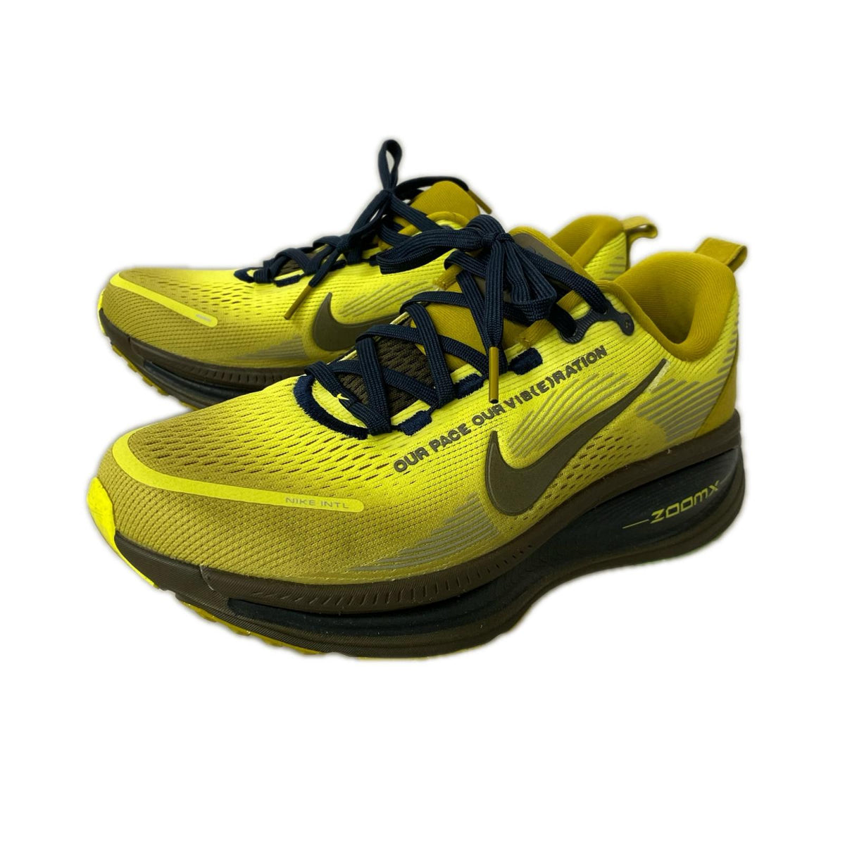 スニーカー NIKE VOMERO18 SE 26.5cm (US8 1/2 UK8 EU43) イエロー