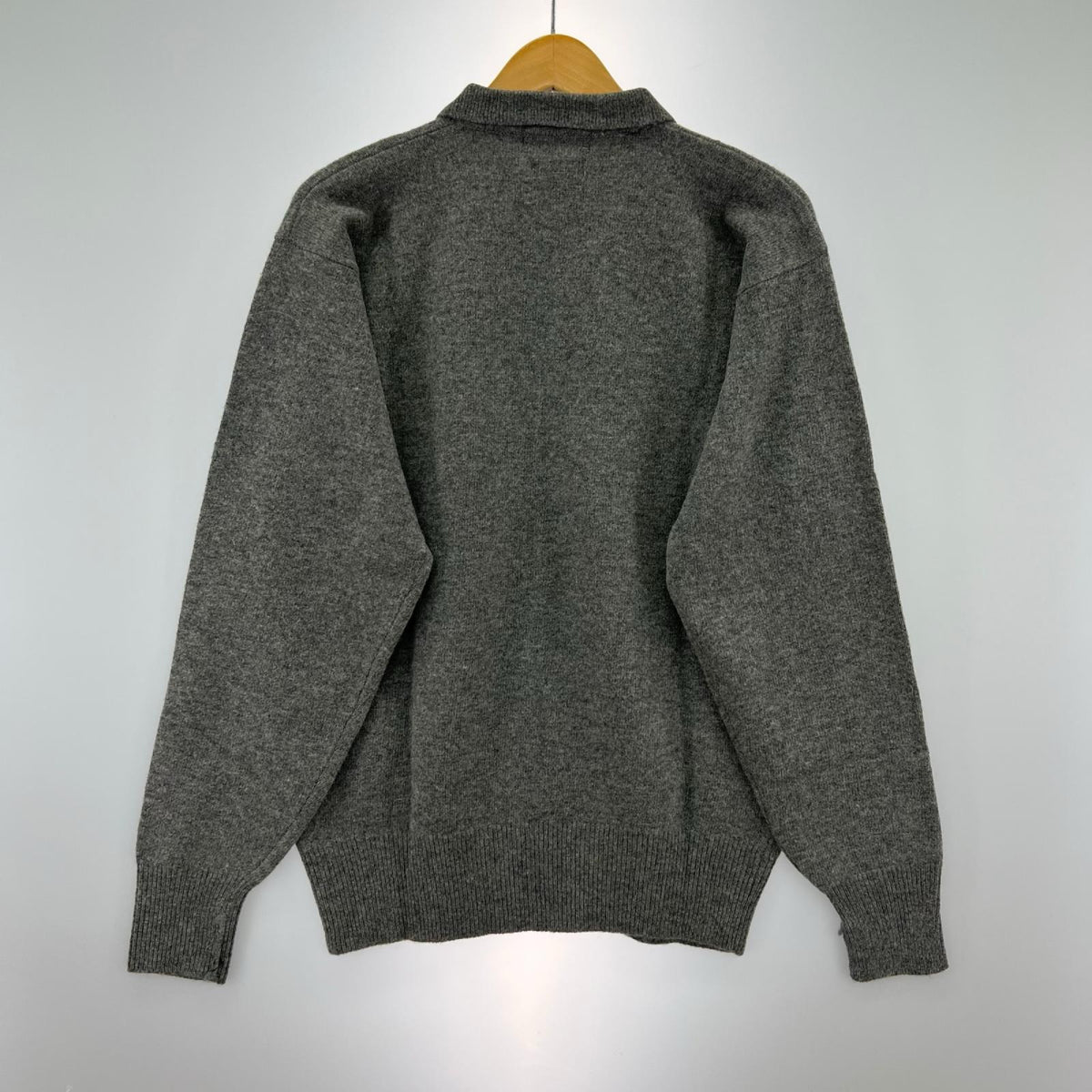ニット ﾗﾑｳｰﾙ ﾎﾟﾛﾆｯﾄ ｸﾞﾚｰ L グレー