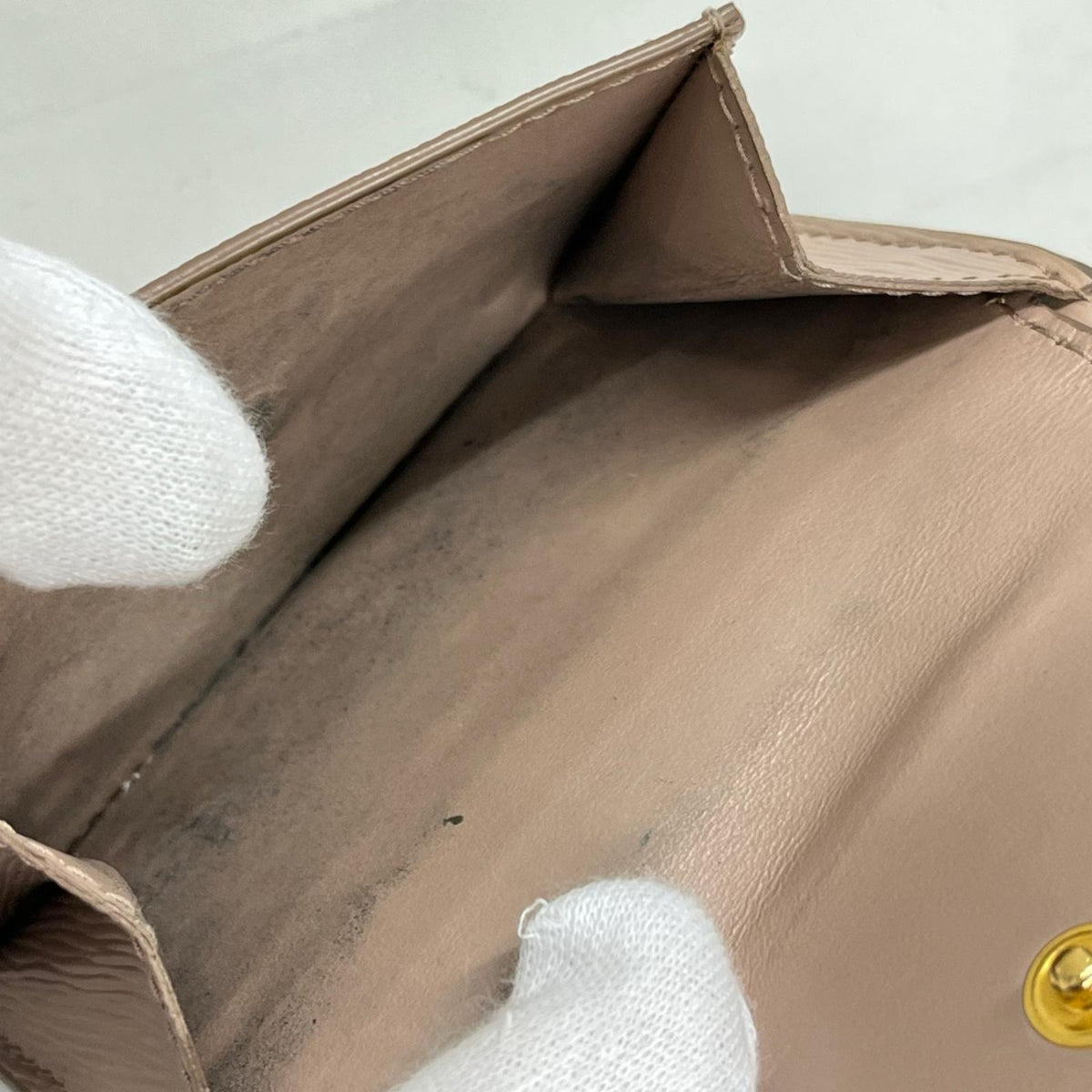 三つ折り財布