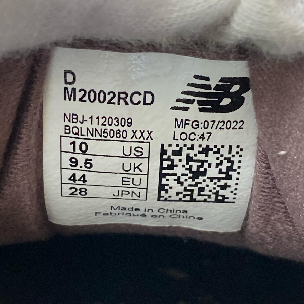 スニーカー M2002RCD 28.0cm