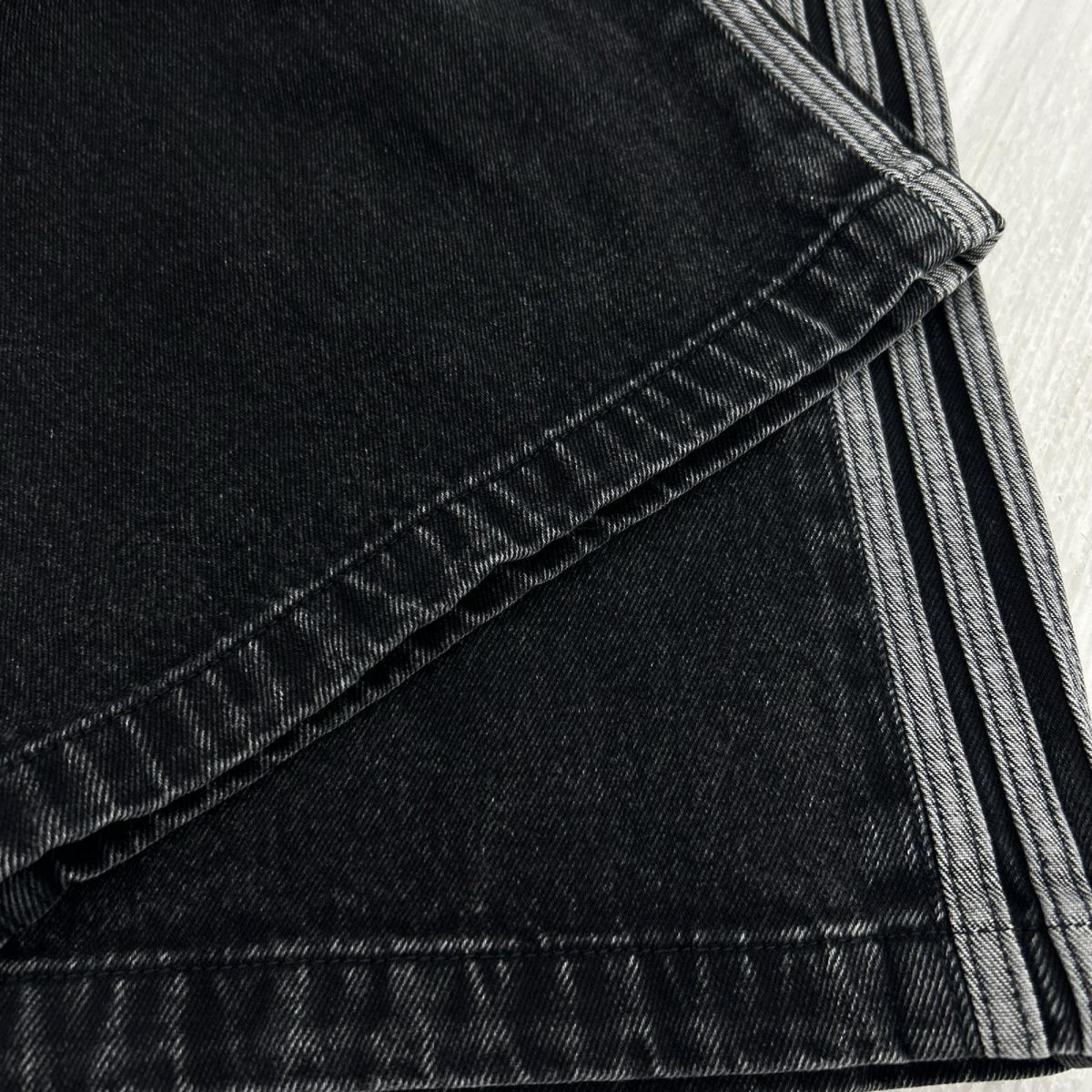 ショートパンツ ﾌﾞﾗｯｸﾃﾞﾆﾑｼｮｰﾂ W33 33 ブラック