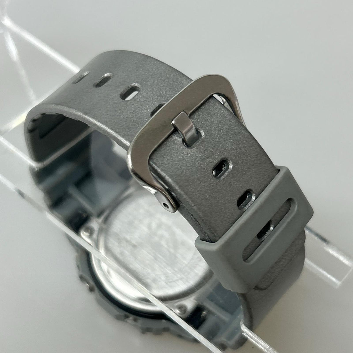 腕時計 DW-5600 シルバー