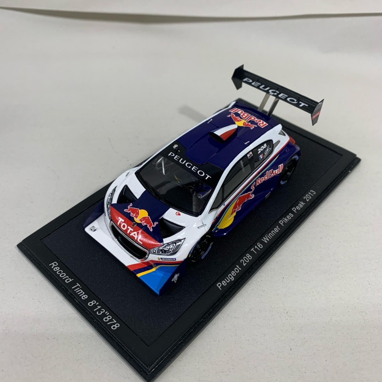 Peugeot 208 T16 Winner Pikes Park 2013 スケールカー