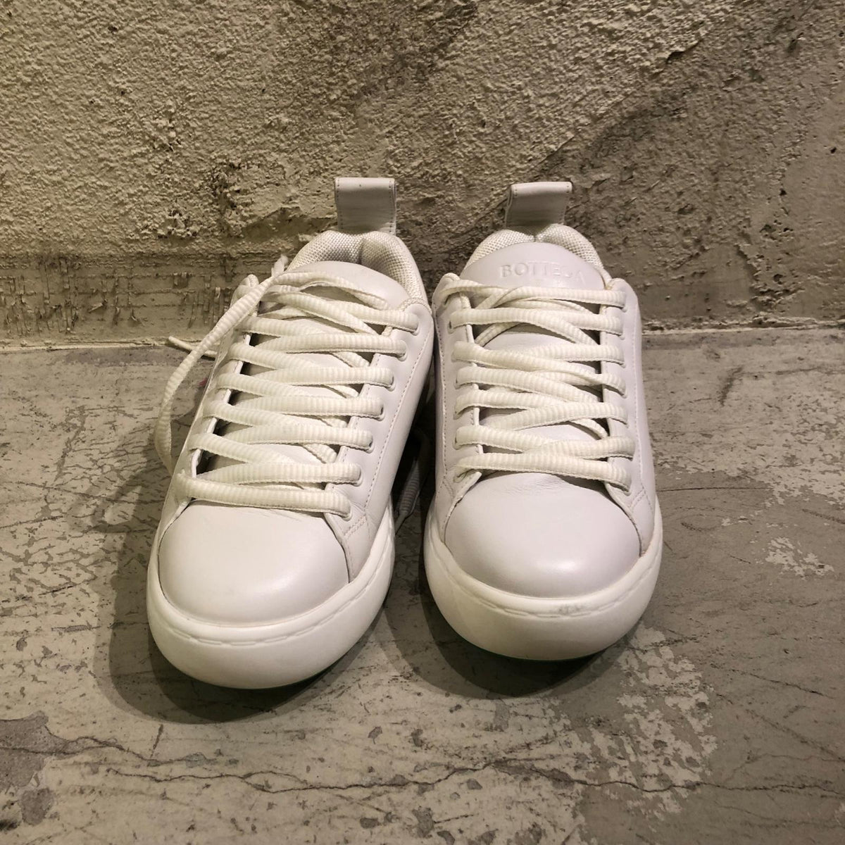 Bottega Veneta TENNIS CALF ローカットスニーカー 23.5cm (US5 1/2 UK5 EU37)