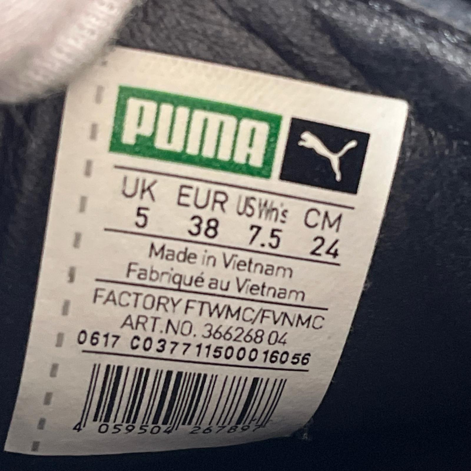 スニーカー PUMA by Rihanna CLEATED CREEPER SUEDE 366268 04 黒 (24) 24cm (US6 UK5 1/2 EU38) ブラック
