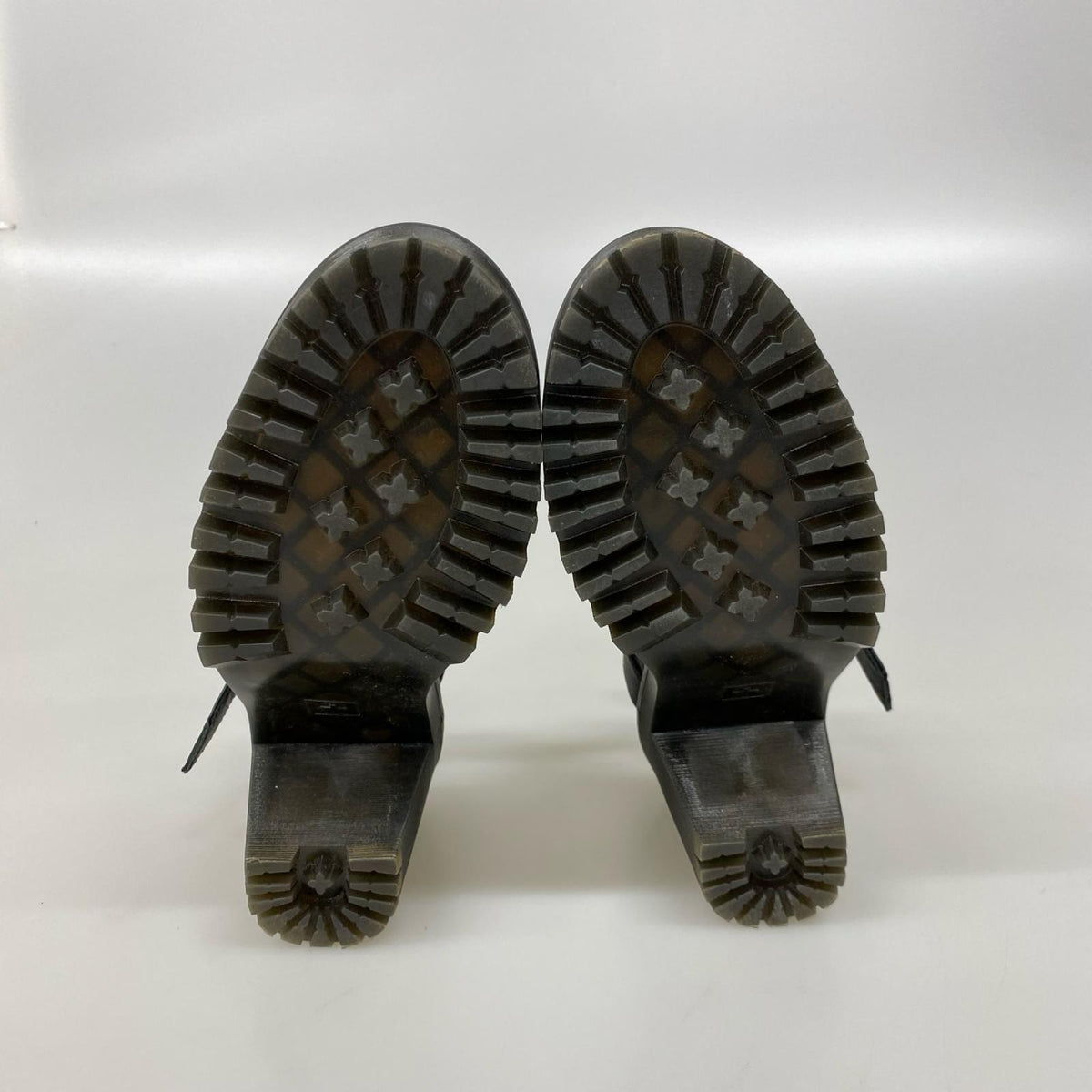 パンプス Dr.Martens ﾋｰﾙ AW006 (US7) ブラック