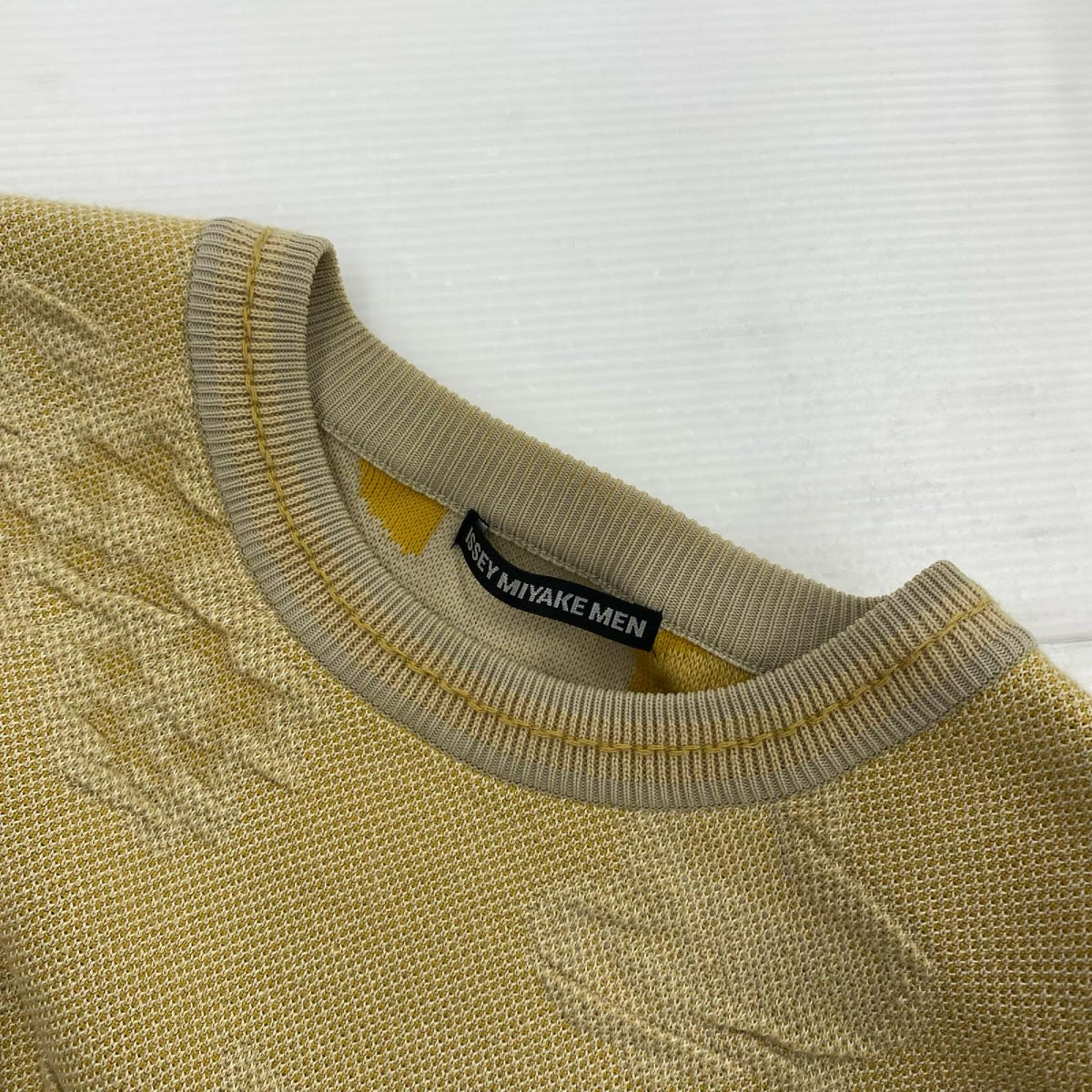 ニット ISSEY MIYAKE MEN 3D織 ｼﾞｬｶﾞｰﾄﾞﾆｯﾄ 2 ﾍﾞｰｼﾞｭ ベージュ
