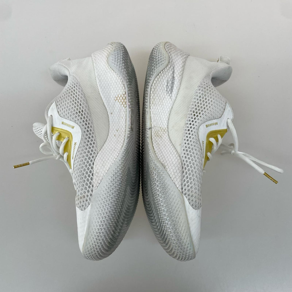 スニーカー UNDER ARMOUR 3026275-101 スニーカー 28.5cm 28.5cm (US10 1/2 UK10 EU47) ホワイト