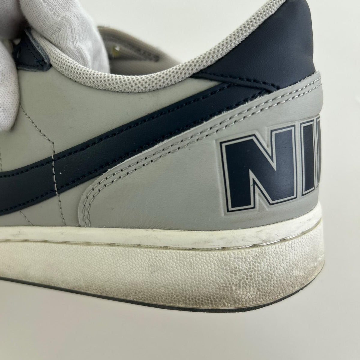 スニーカー FN6830-001 TERMINATOR LOW (27.0) 27cm (US9 UK8 1/2 EU44)