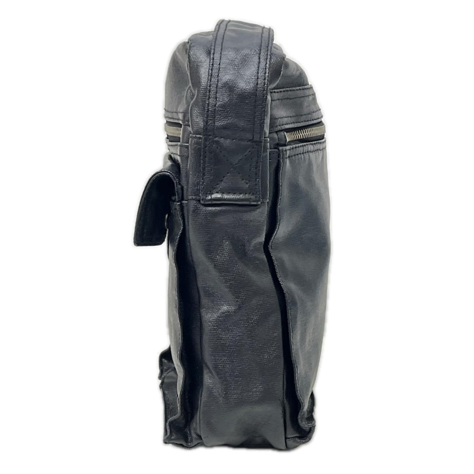 ショルダーバッグ PORTER ﾌﾘｰｽﾀｲﾙ ｼｮﾙﾀﾞｰﾊﾞｯｸﾞ ﾌﾞﾗｯｸ
