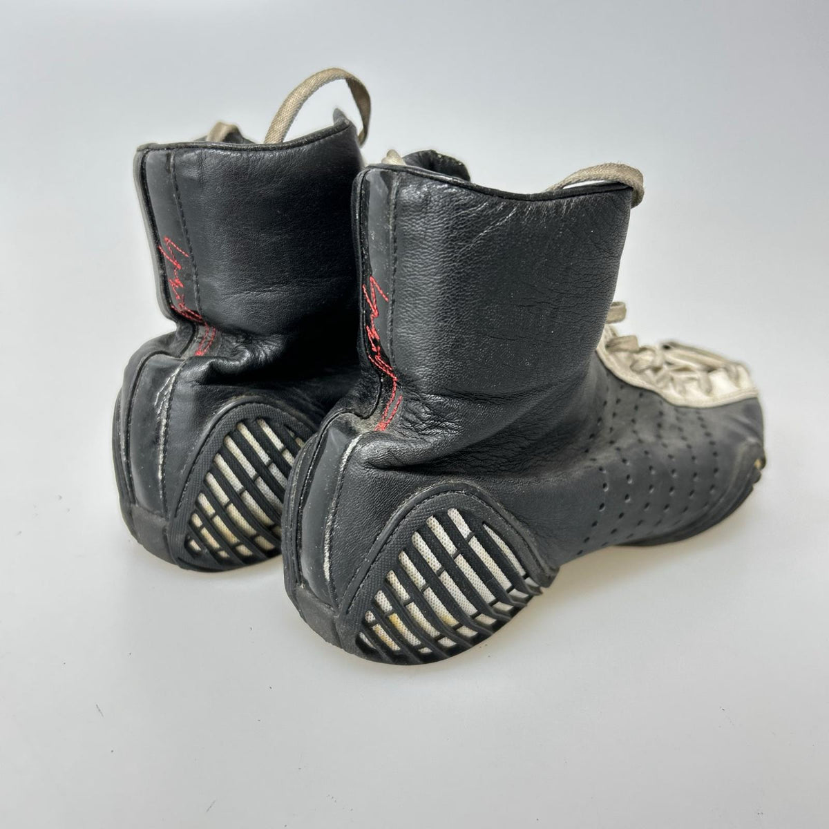 スニーカー ×adidas ﾎﾞｸｼﾝｸﾞｼｭｰｽﾞ ﾚｻﾞｰ (22.5) ブラック