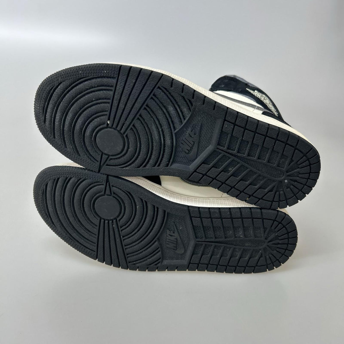 スニーカー AJ1 MID SE 852542-011 26cm (US8 UK7 1/2 EU42)