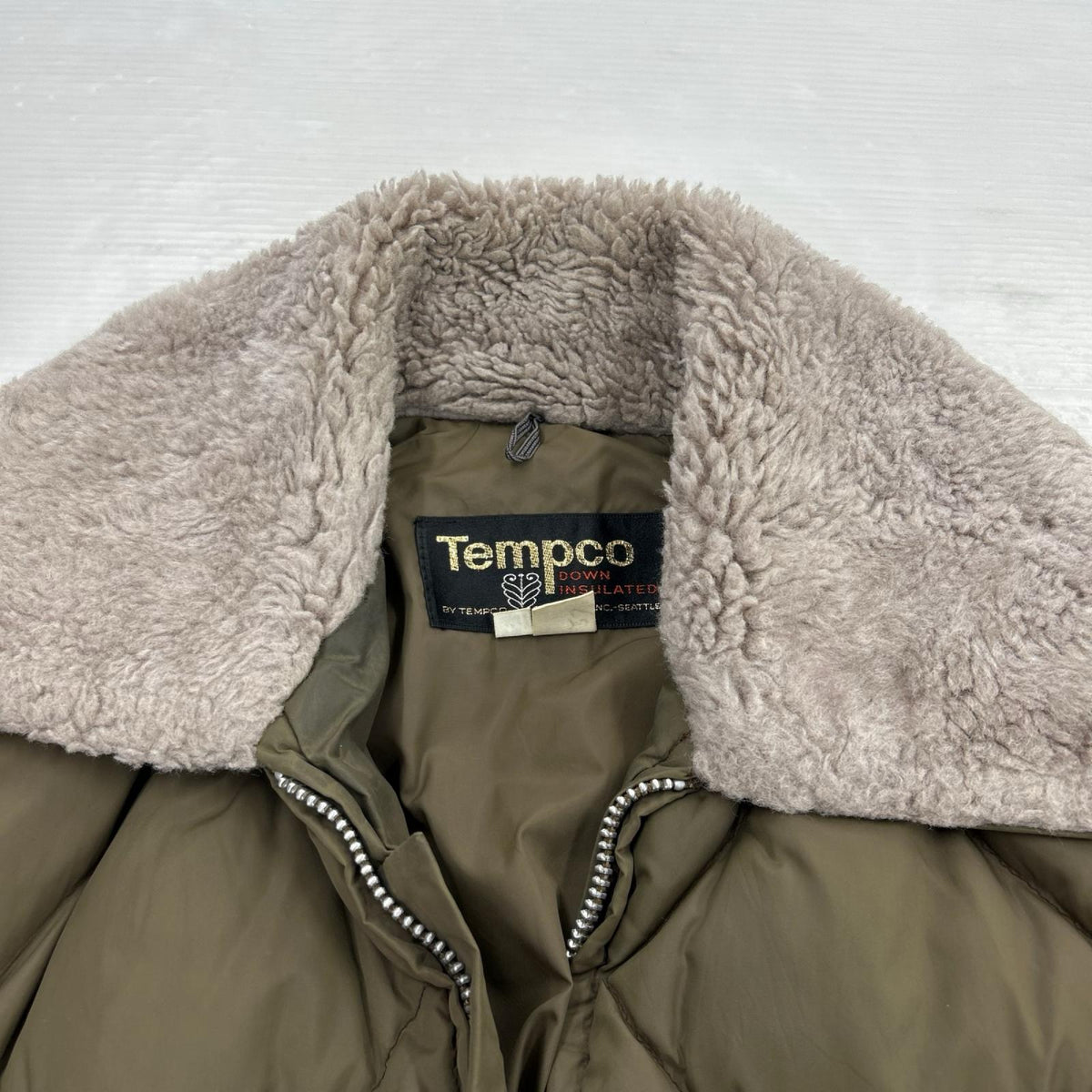 ダウンジャケット TEMPCO　茶 44 ブラウン