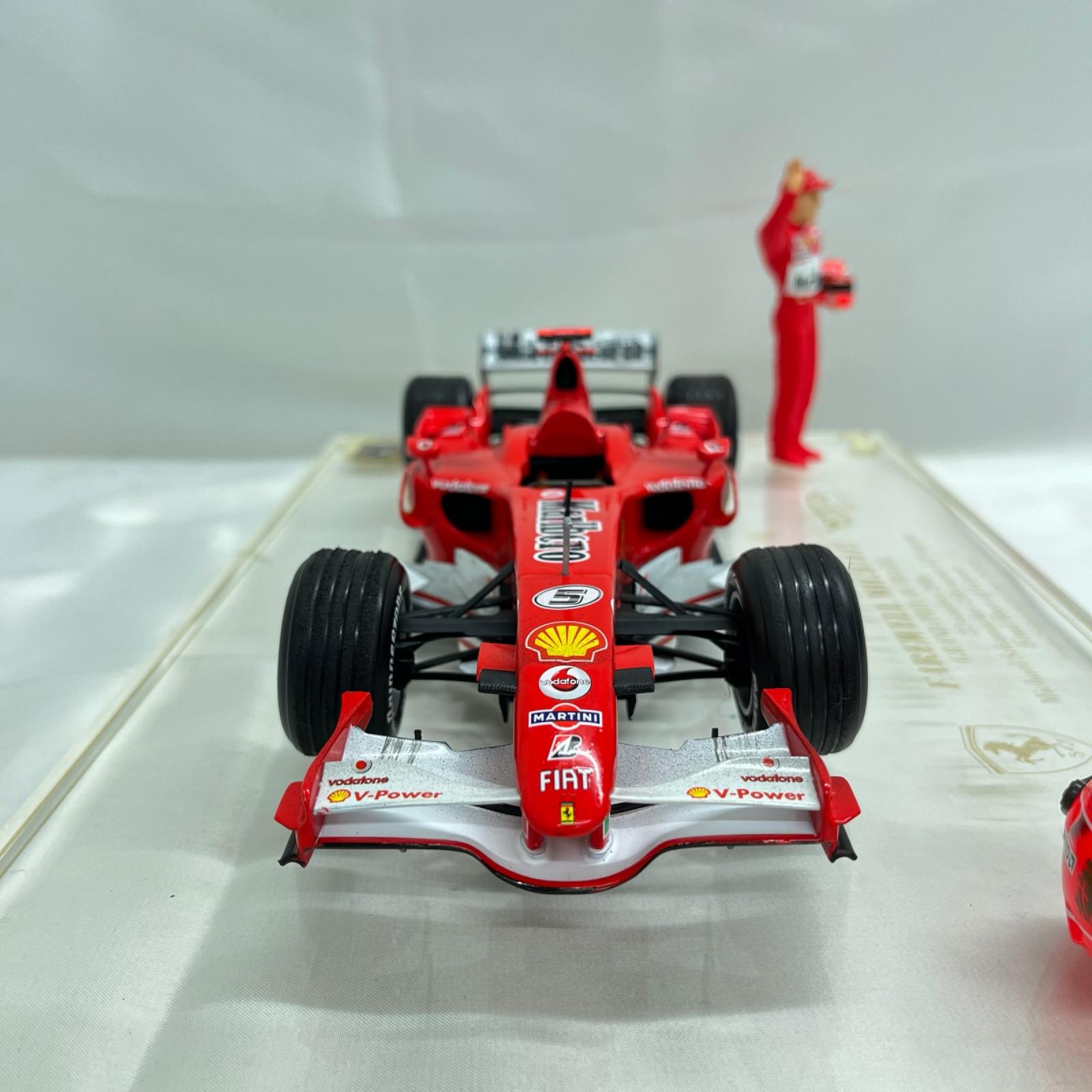 フェラーリ 1/18 248 F１ Hot Wheels スケールカー