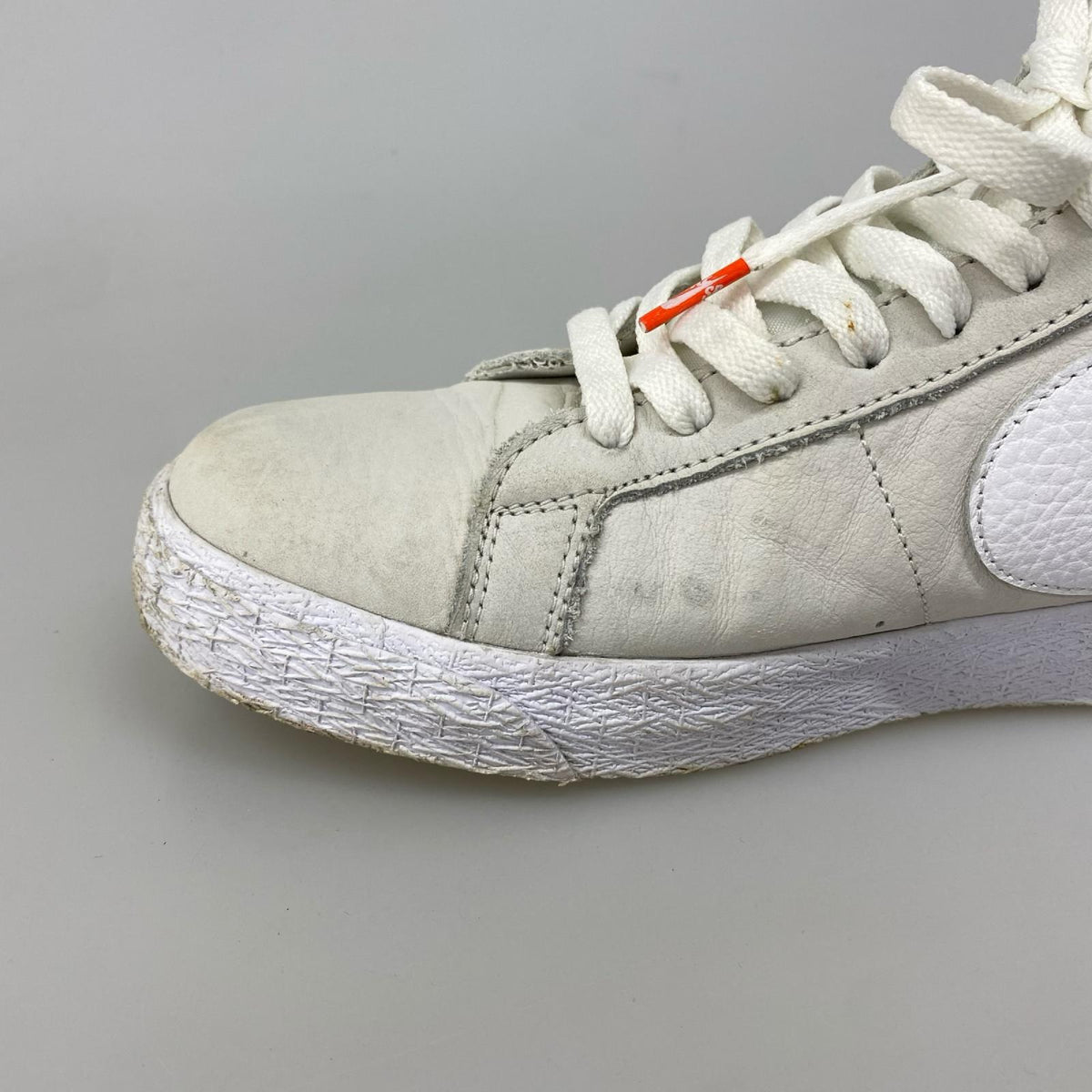 スニーカー ZOOM BLAZER MID ISO 白 (28.0) 28cm (US10 UK9 1/2 EU46) ホワイト