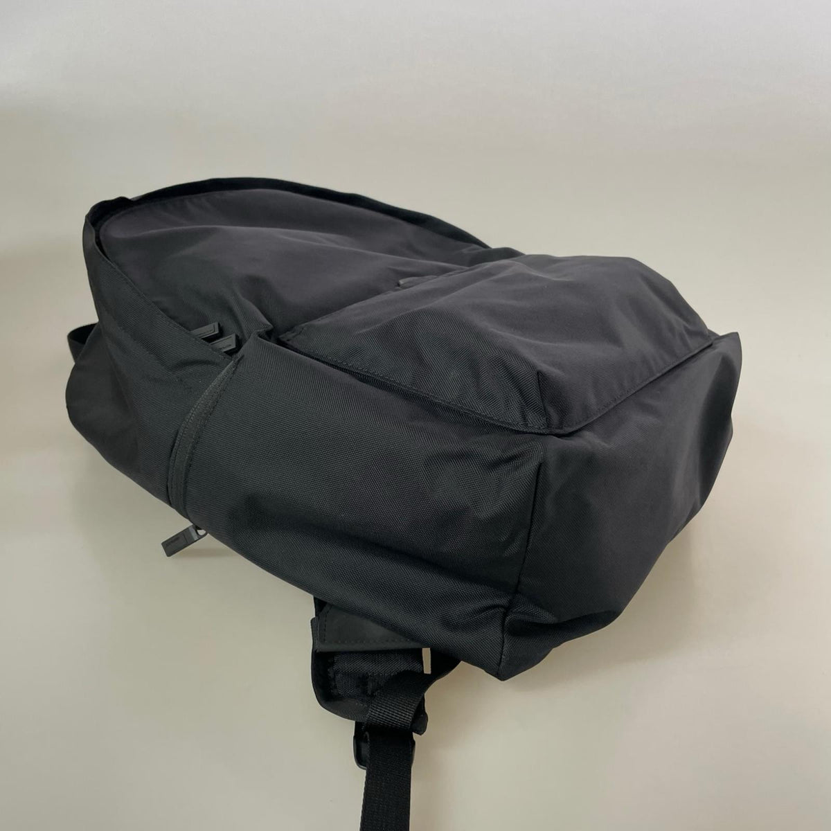 リュック・デイパック MONOLITH BACKPACK PRO SOLID S ﾌﾞﾗｯｸ ブラック