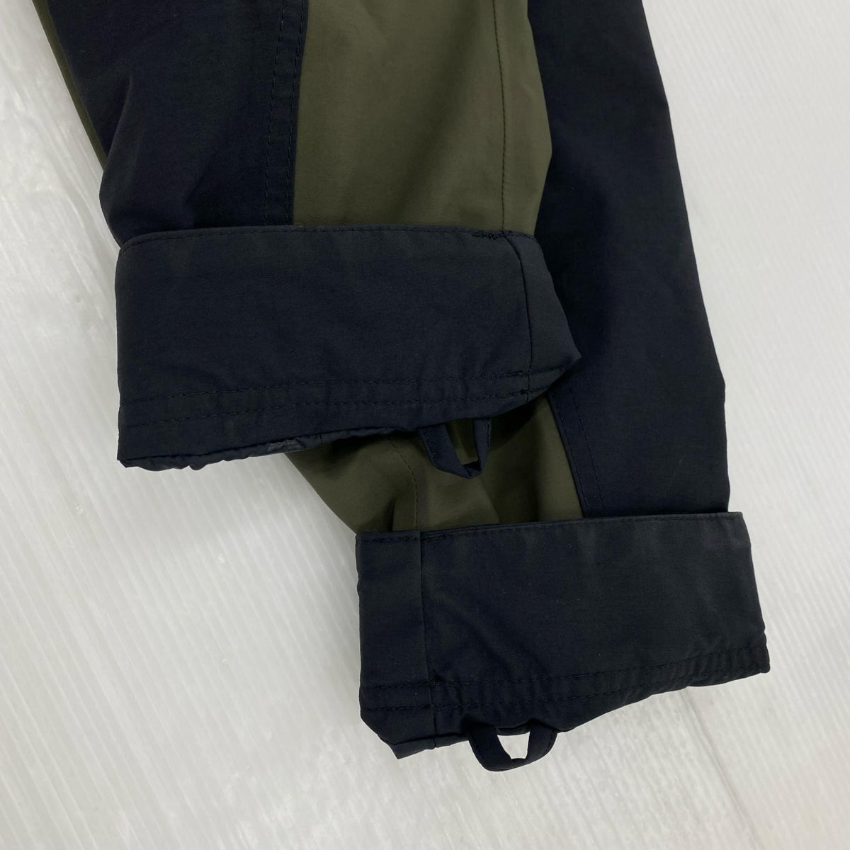 マウンテンパーカー MOUNTAIN LIGHT JACKET GORE-TEX ｶｰｷ (L) L グリーン