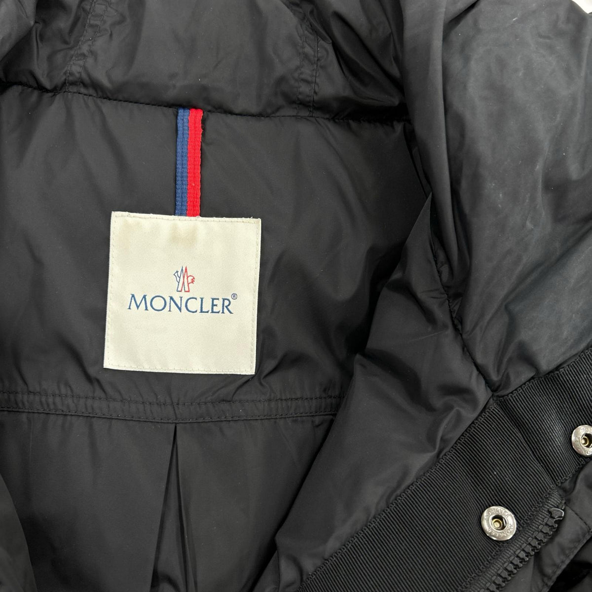 ダウンジャケット MONCLER SERRE フリル付ダウンジャケット 黒 ブラック