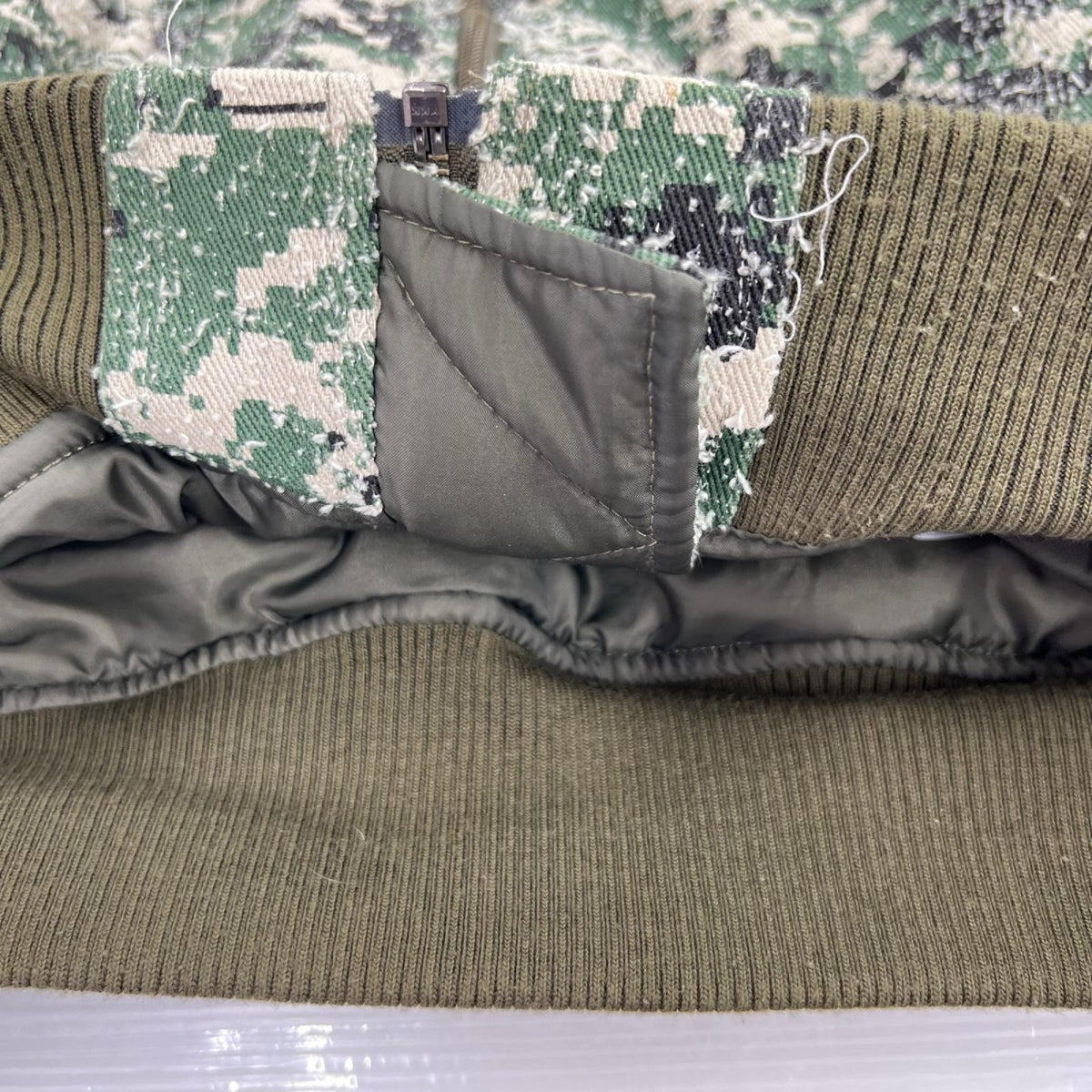 ジャケット BLESS U BU camouflage pattern MA-1 ｶｰｷ M カーキ