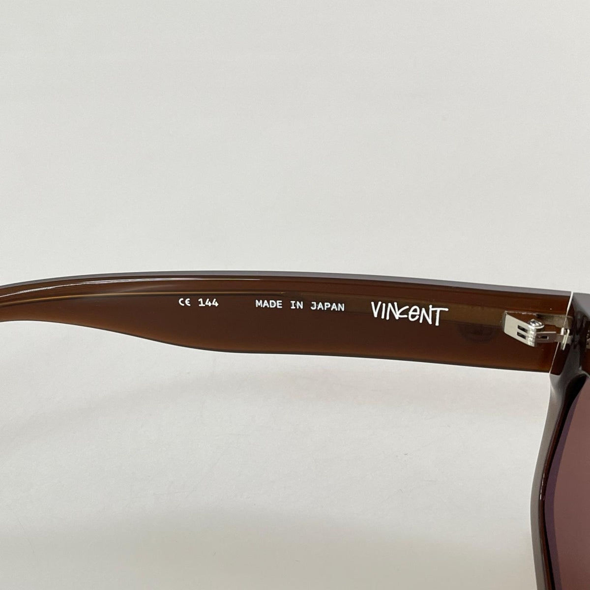 その他アクセサリー 24SS VINCENT EBRL 338267 サングラス ケース付属 ブラウン