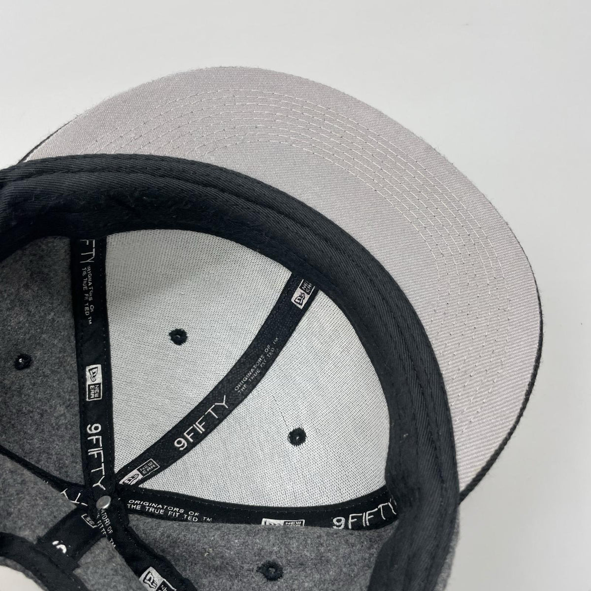 キャップ NEW ERA 　黒ｸﾞﾚｰ グレー